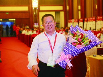 英科環(huán)?！蝾I(lǐng)先的可再生PS塑料解決方案提供商